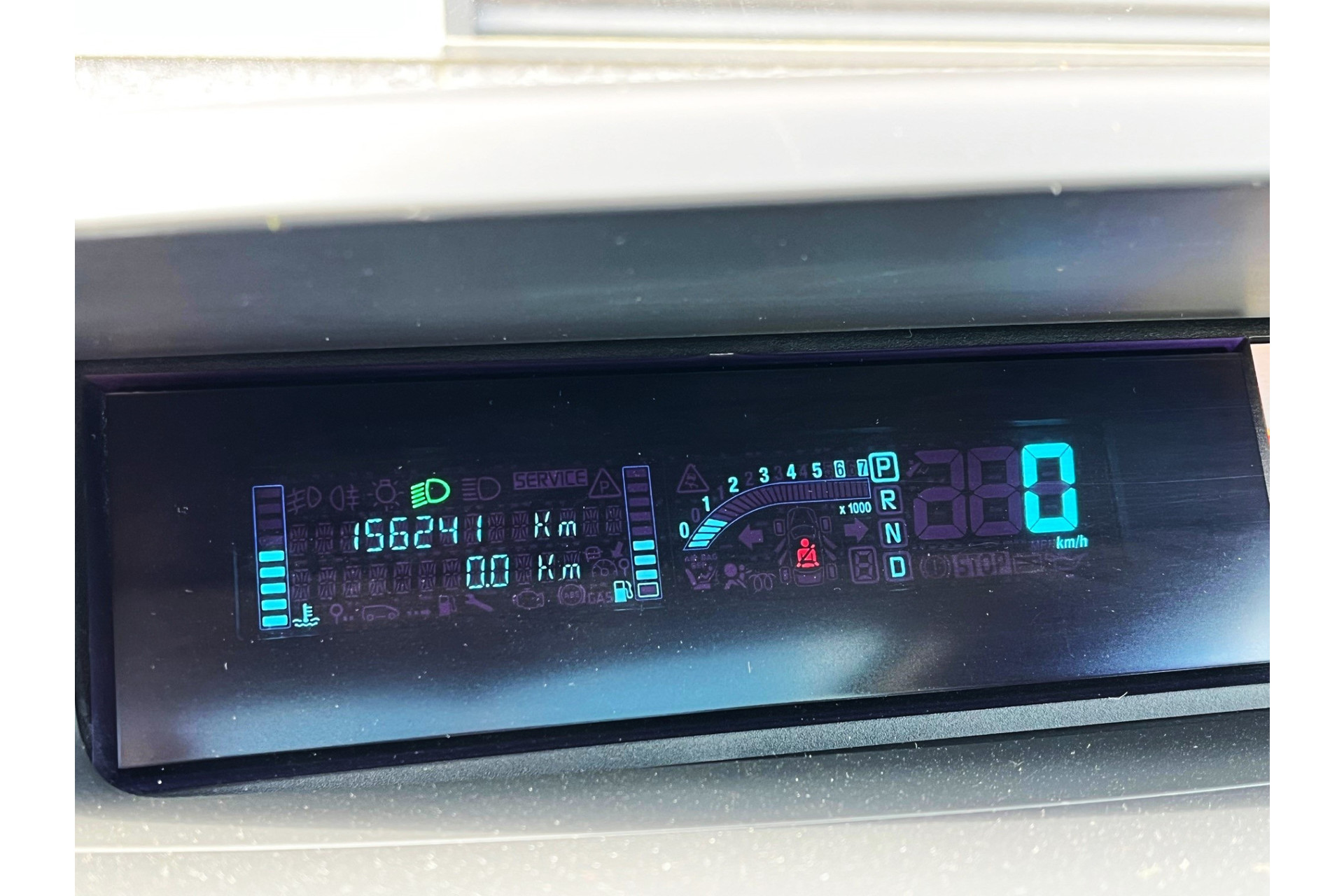 44285023-19.jpg