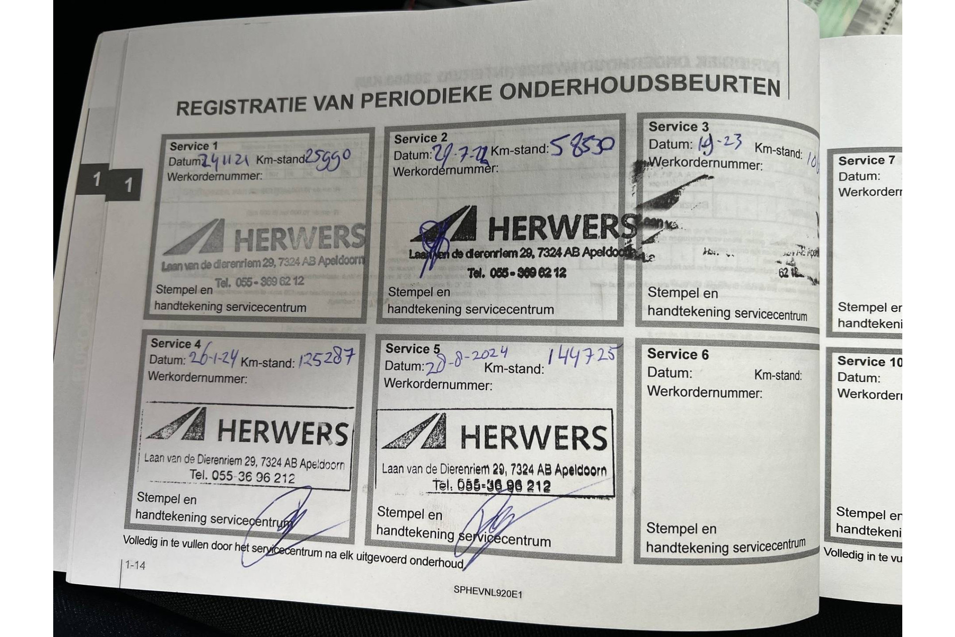 45493483-24.jpg