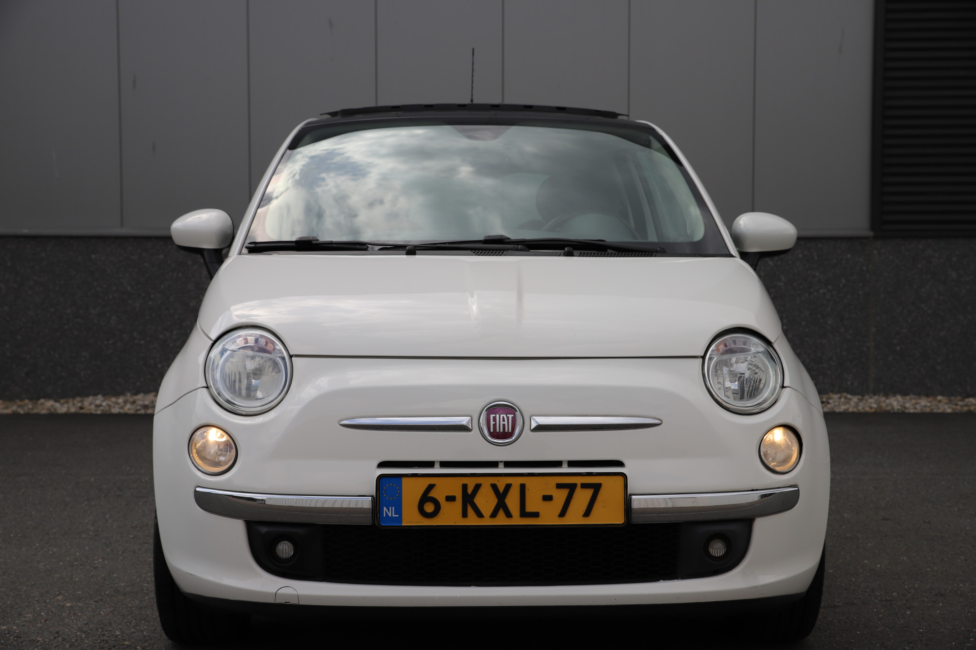 47251553-7.jpg