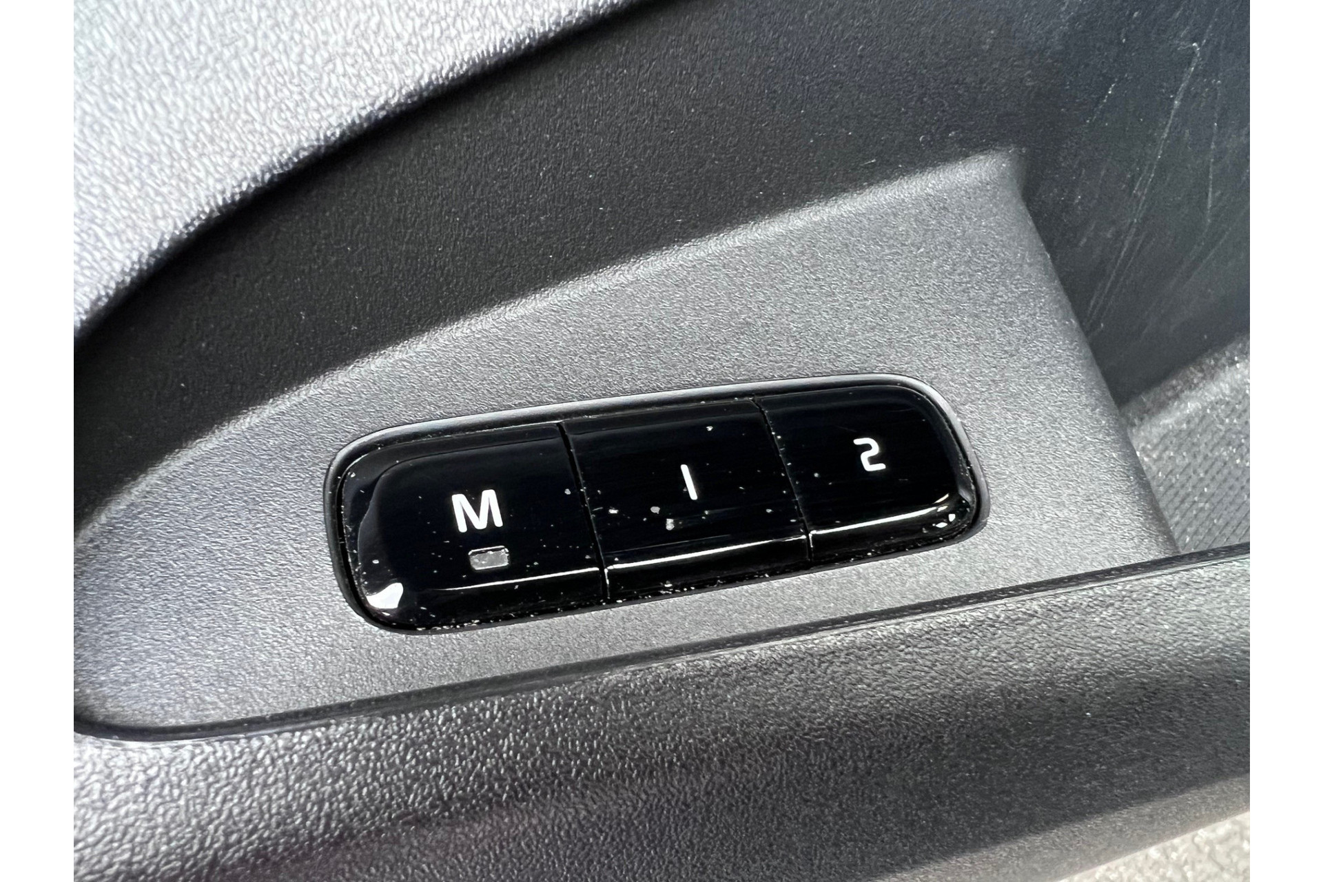 47388743-29.jpg