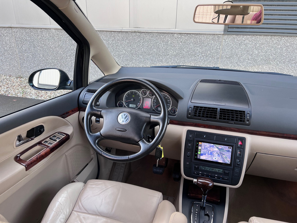 49620507-10.jpg