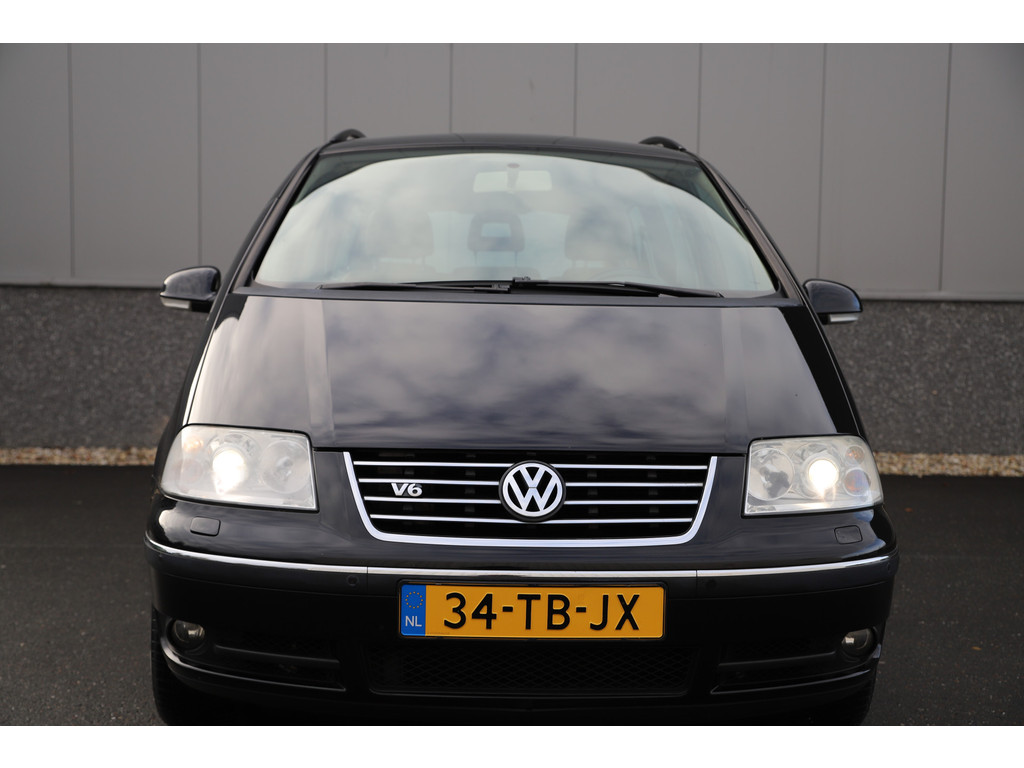 49620507-2.jpg