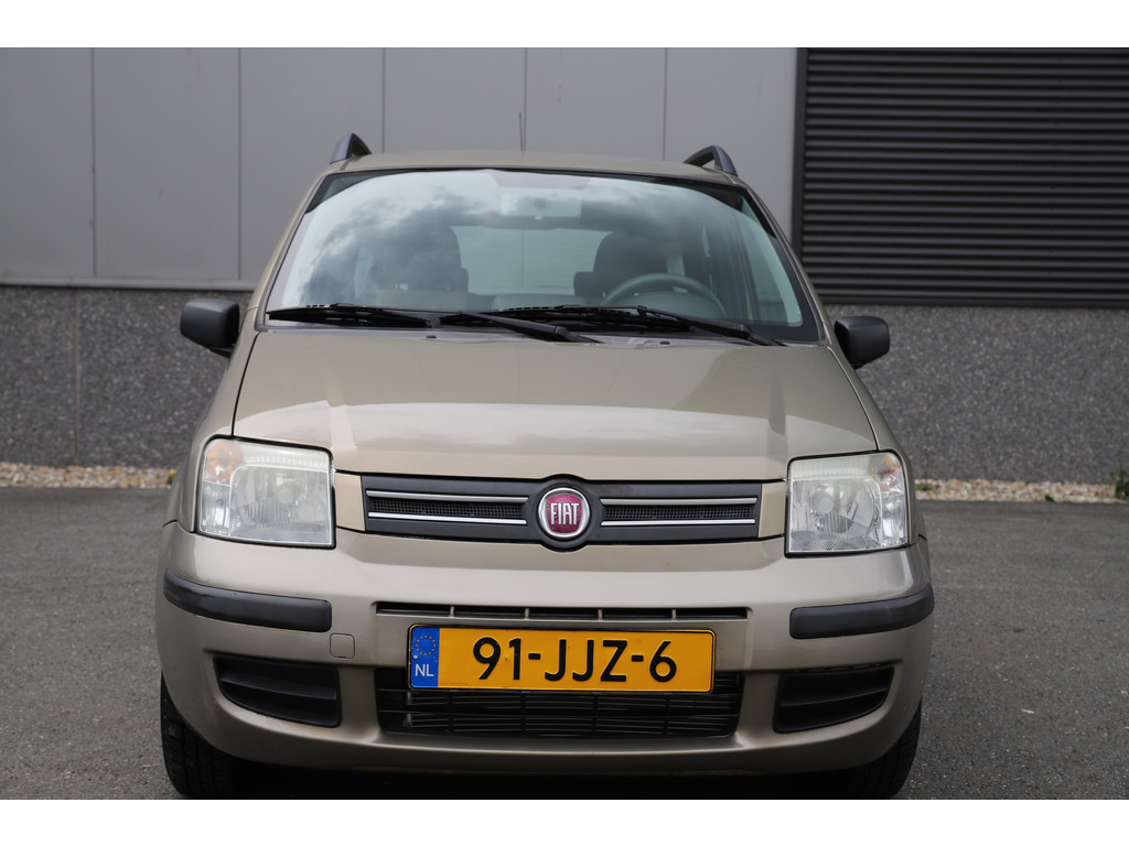 54252257-2.jpg